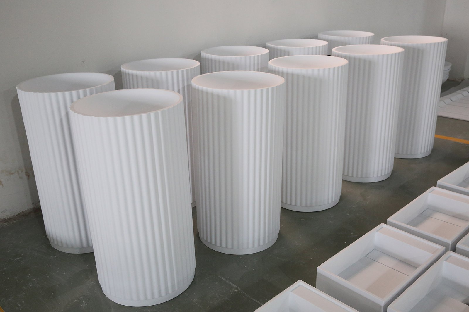 KKR pedestal sink series