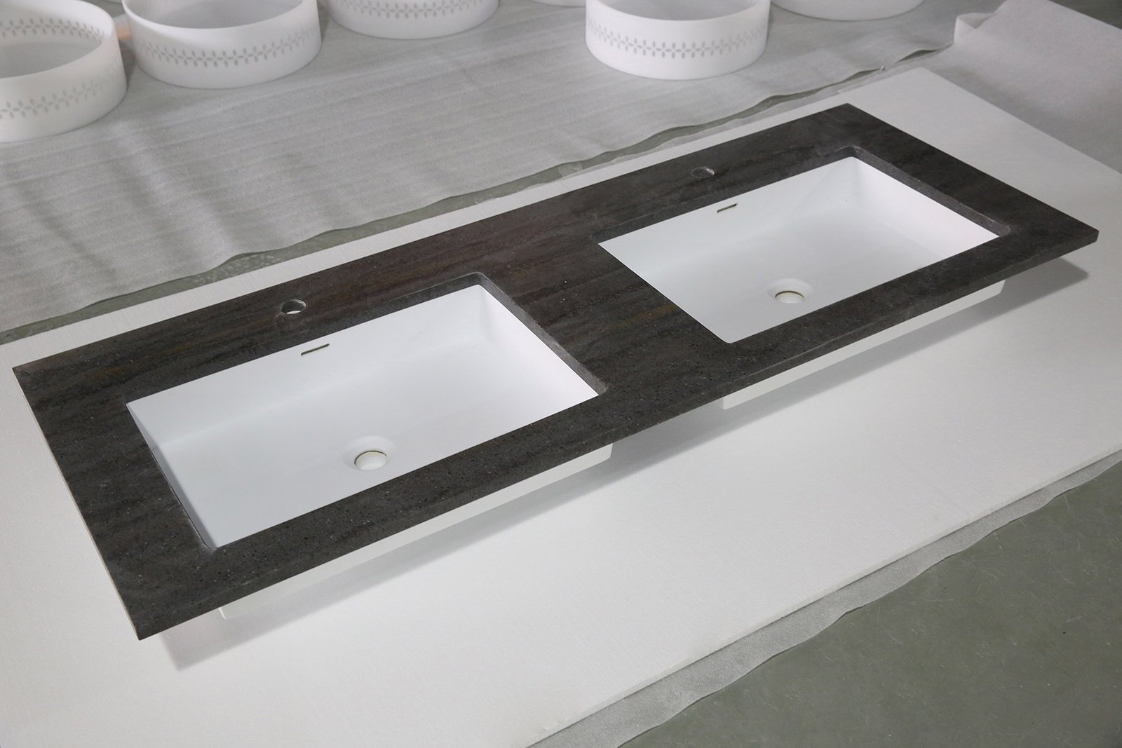 kkr costom bathroom countertops